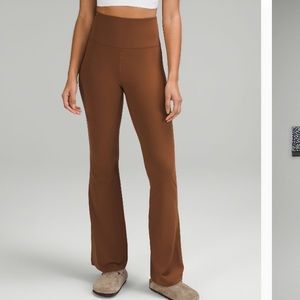 LULULEMON groove Nulu flare leggings!! Size 10